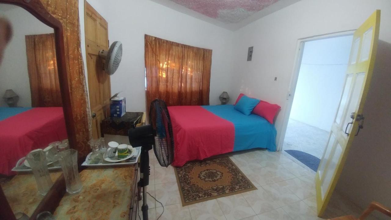 Fay Guest House Negril Exterior photo
